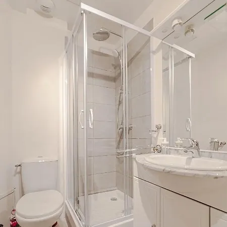 Centre-ville Senlis : super studio calme et cosy * Senlis (Oise)